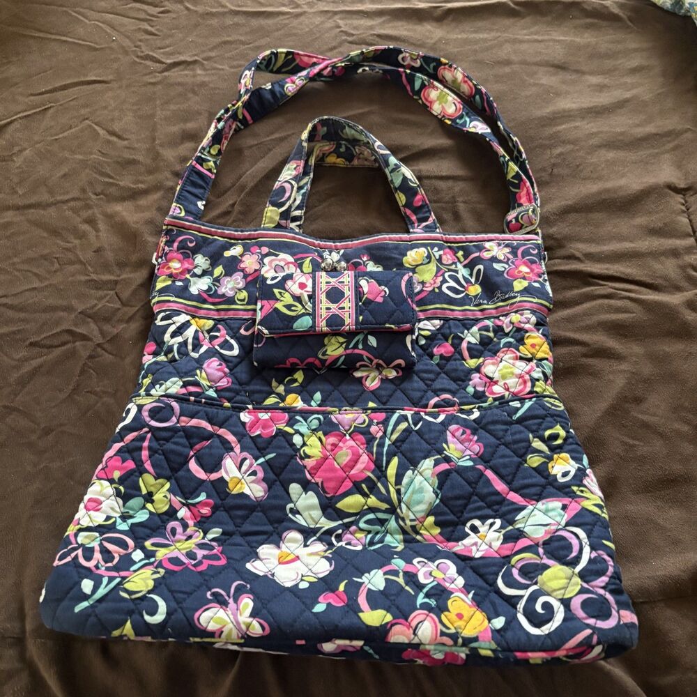 Vera Bradley Ribbons Large Glenna Tote magnet closure with matching wallet